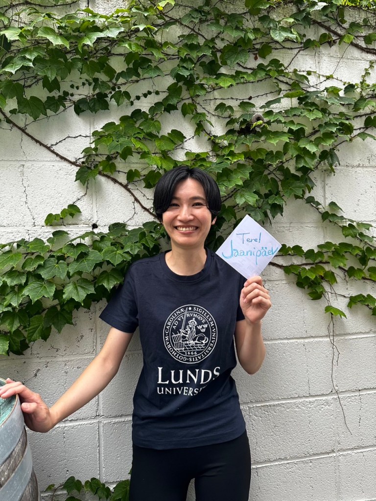 My friend with a nice smile, wearing a Lund University T-shirt